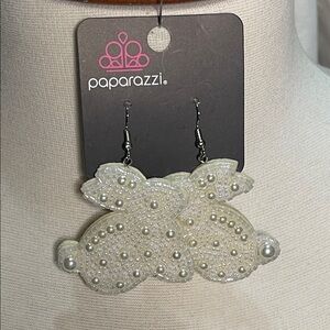 Paparazzi White Sea Bead Bunny Earrings Lightweight BNWT